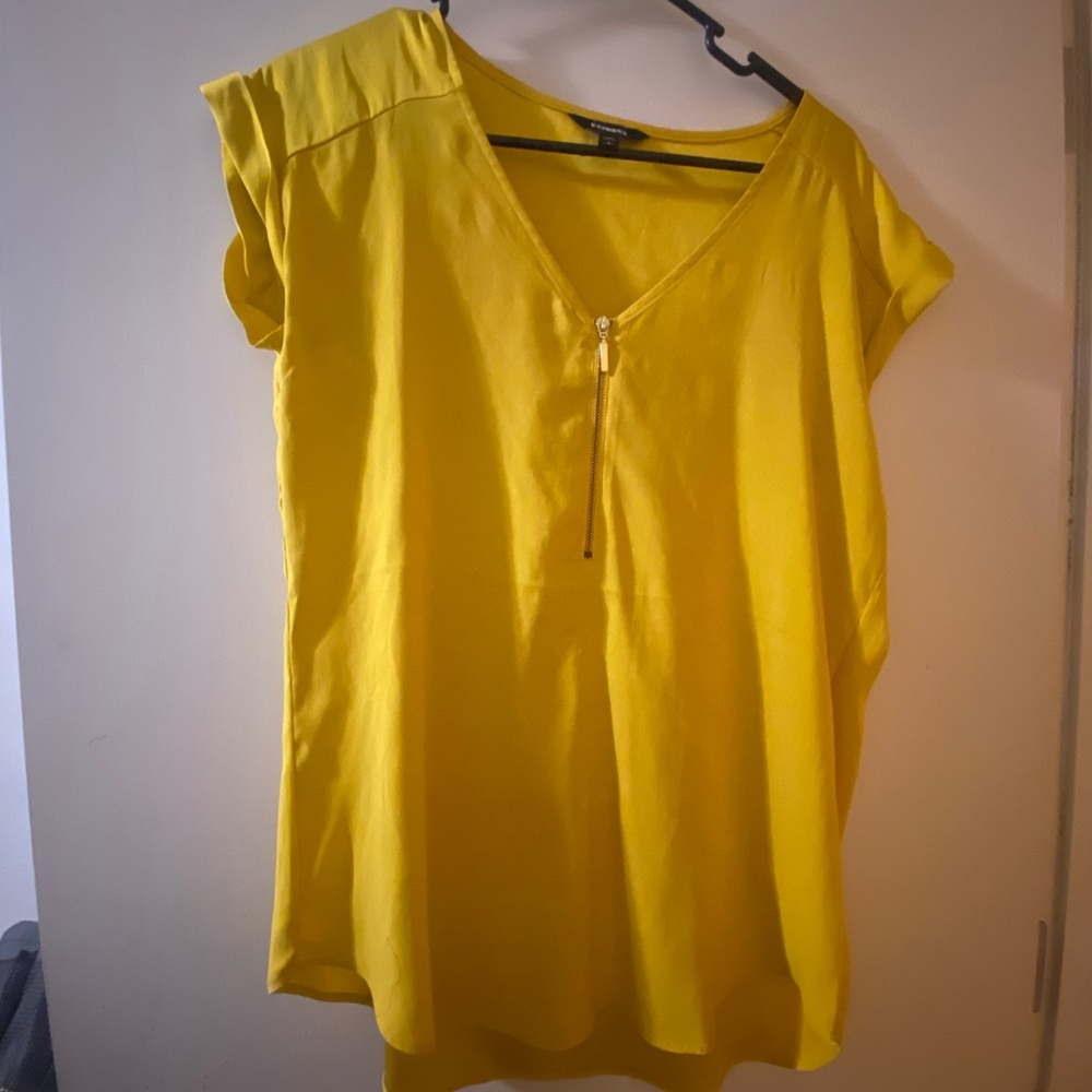 Yellow V-Neck Women's Top from Express size small